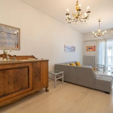 Agios Ioannis Metro St. 2 Bedrms 6 Pers. Apartment