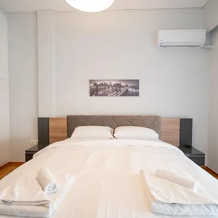 Apartment Agios Ioannis Metro St. 2 Bedrms 6 Pers.