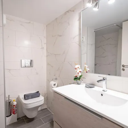 Apartment Agios Ioannis Metro St. 2 Bedrms 6 Pers.
