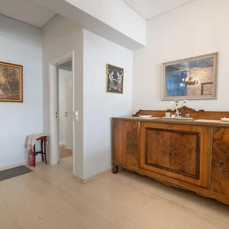 Agios Ioannis Metro St. 2 Bedrms 6 Pers. Apartment